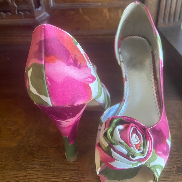 Worn once - Michael Angelo size 7.5 - Picture 4 of 10